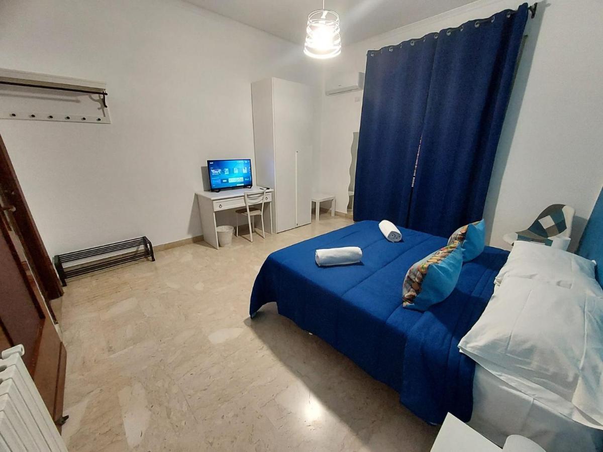 La Casa Del Moro - Al Politeama Acomodação com café da manhã Palermo Exterior foto